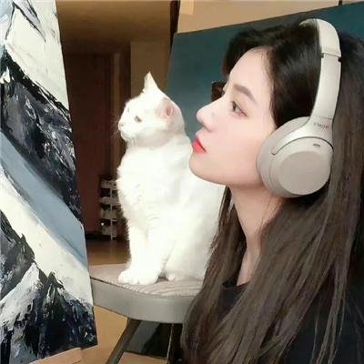 好莱坞诈骗女王